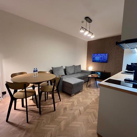 Apartament Dworcowa Конин Екстериор снимка