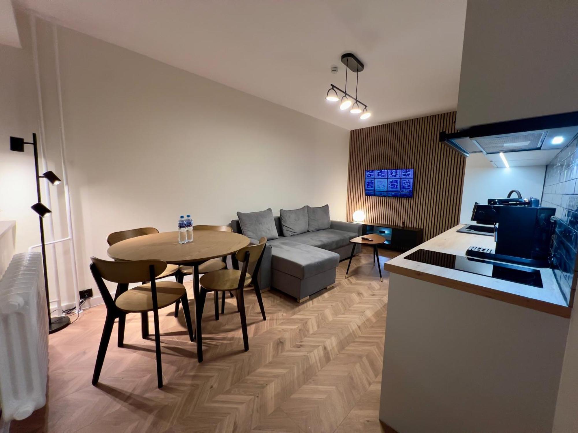 Apartament Dworcowa Конин Екстериор снимка