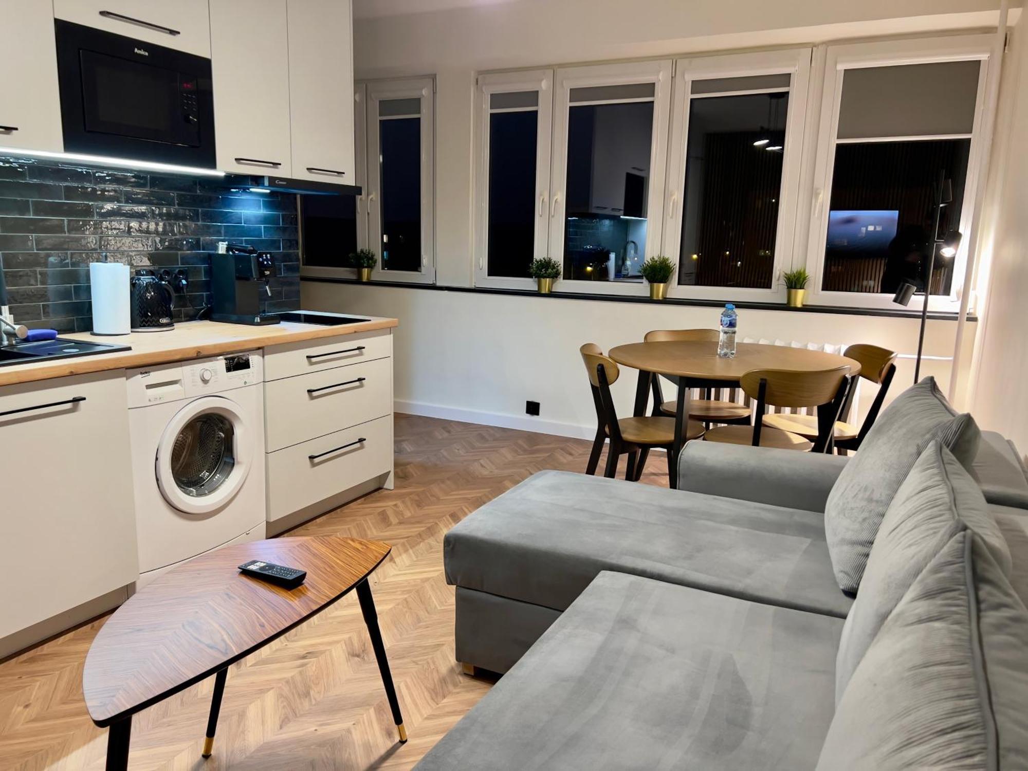 Apartament Dworcowa Конин Екстериор снимка